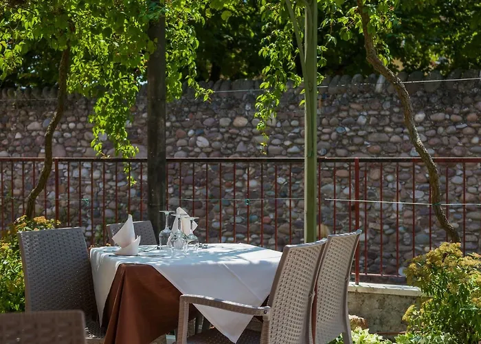 Hotel Corte Dal Castello 3*